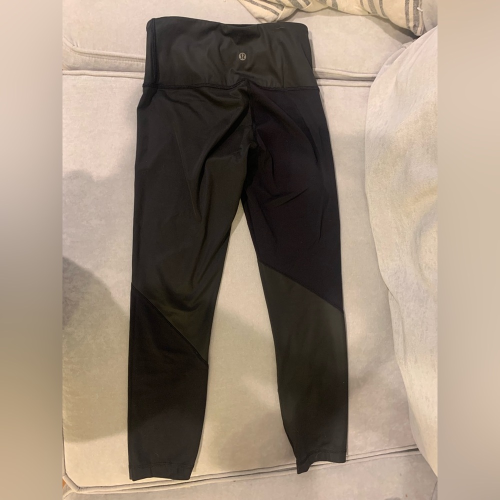 Lululemon Black Align Pants with Pattern - Picture 2 of 2